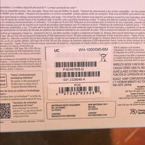 Crunchyroll Sony WH-1000XM5 Headphones with Stand! - Picture 5 of 6